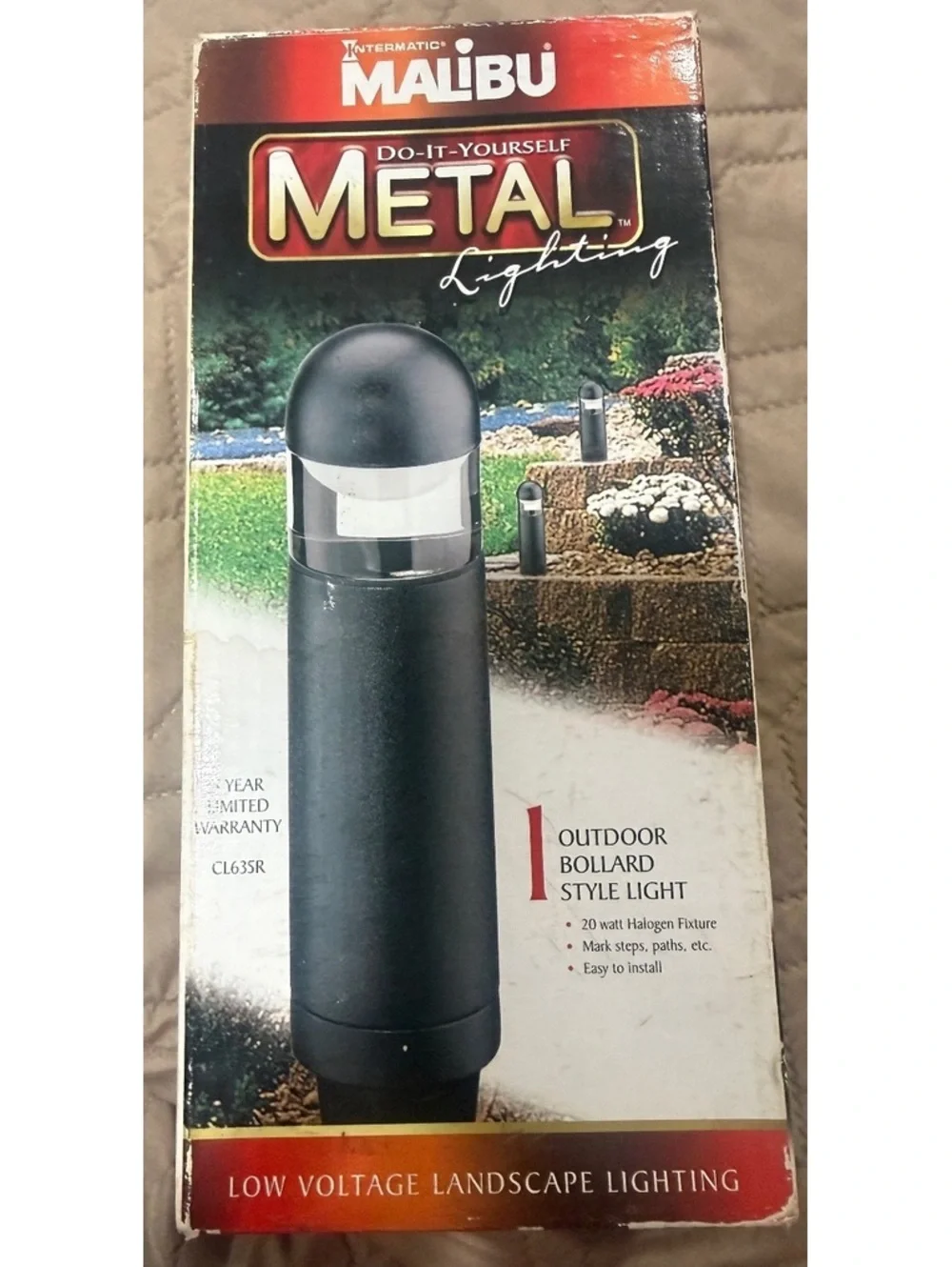 Vintage Malibu CL635R Metal Bollard Landscape Light - New Open Box Dents